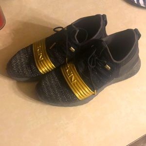 New under armour size 10